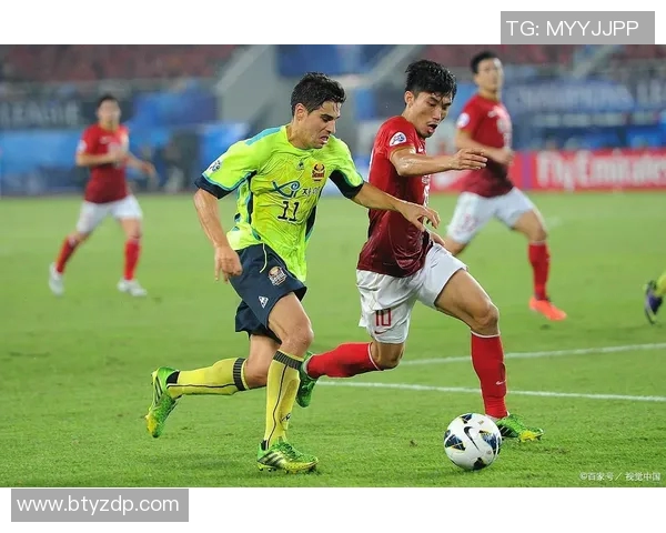 松本山与雅熊本深红激战正酣球迷热情高涨期待精彩对决 松本山与雅熊本深红激战正酣球迷热情高涨期待精彩对决